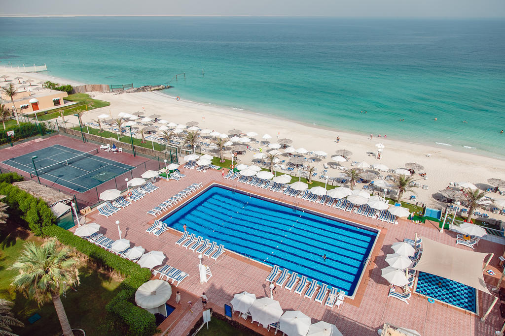 Sharjah Carlton Hotel Buitenkant foto