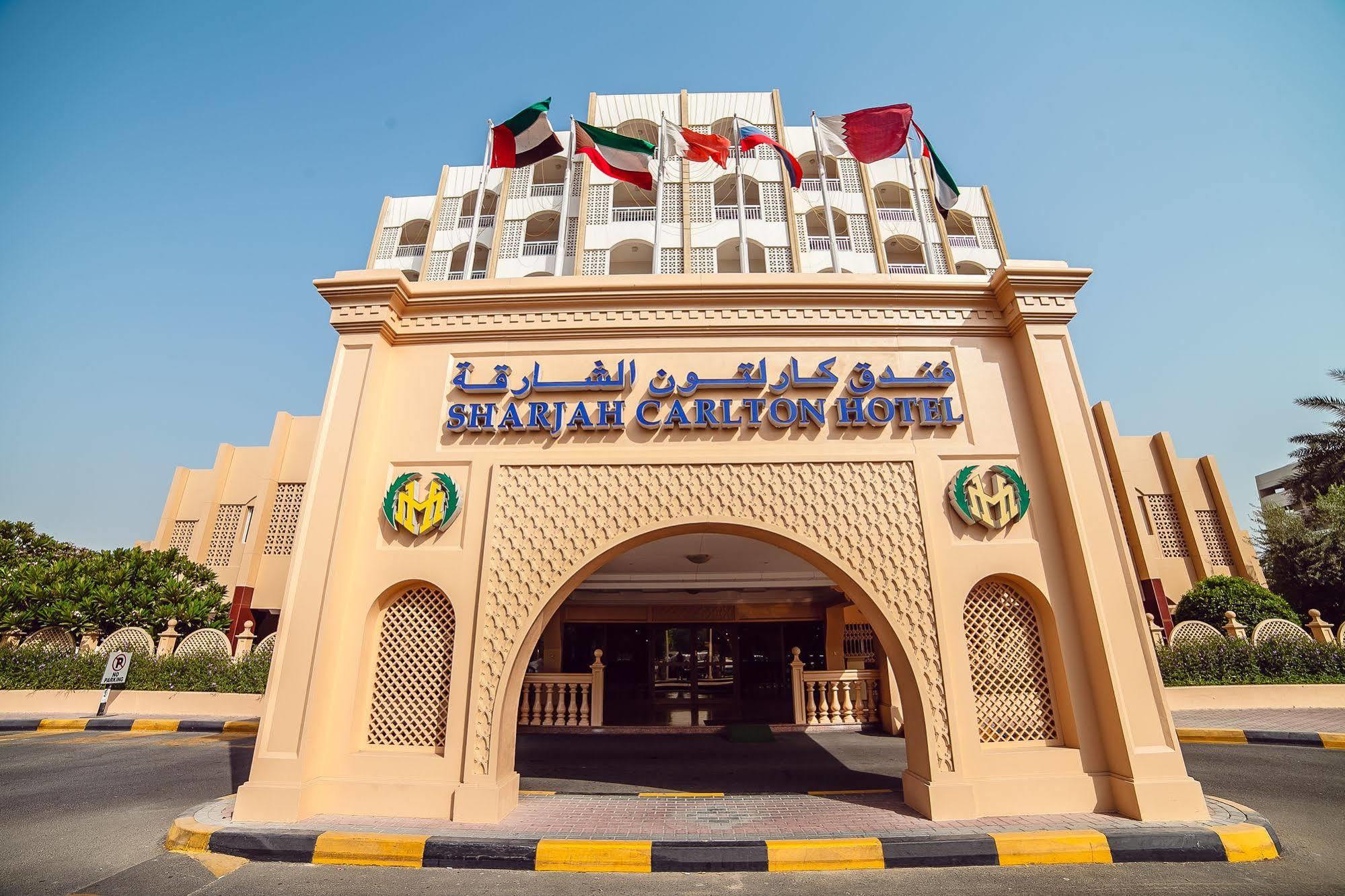 Sharjah Carlton Hotel Buitenkant foto